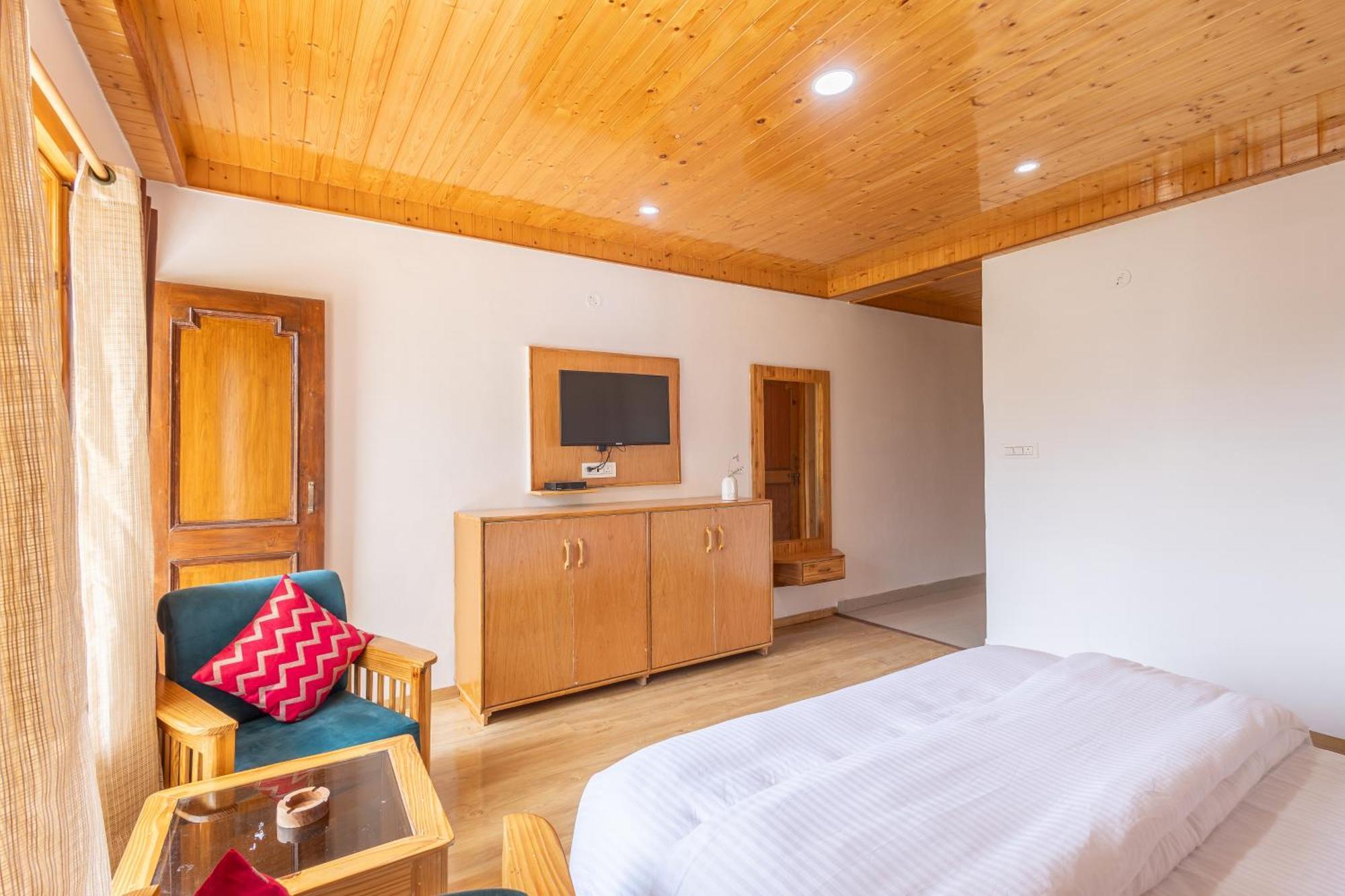 Aroha Residency- A Countryside Resort Манали Экстерьер фото